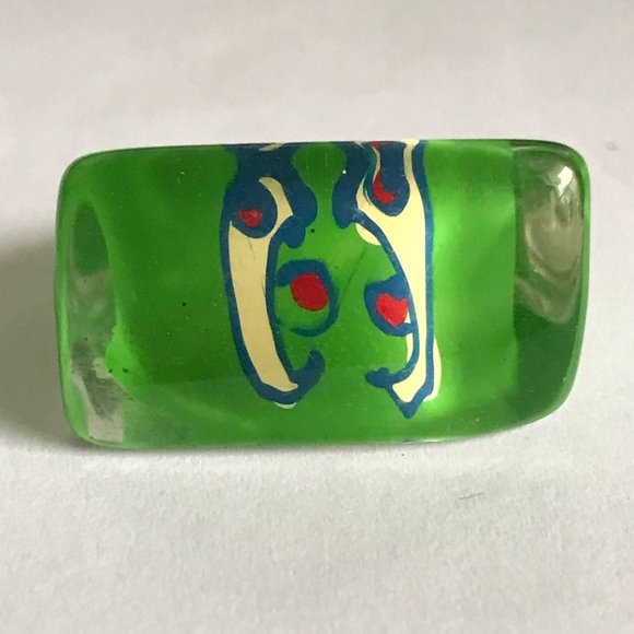Vintage Lucite Acrylic Ring Size 9 Retro Abstract Hand Painted Green Blue Red - Picture 6 of 11